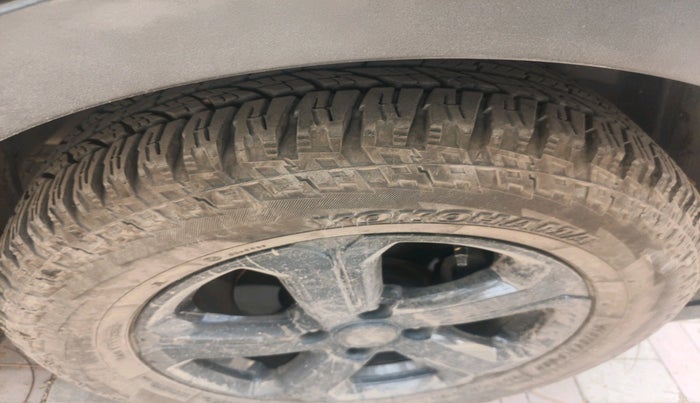 2022 Tata NEXON XZ PLUS (HS) PETROL DARK EDITION, Petrol, Manual, 52,312 km, tyre