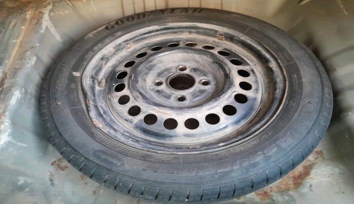 2010 Honda City 1.5L I-VTEC S MT, Petrol, Manual, 77,300 km, tyre