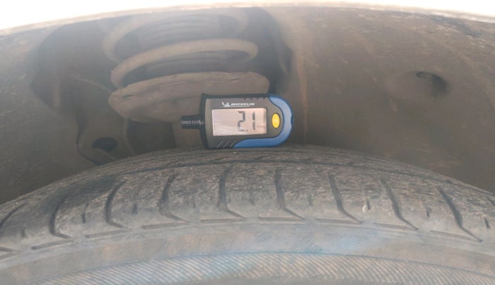 2017 Skoda Octavia L&K 1.8 TSI AT, Petrol, Automatic, 1,39,707 km, tyre