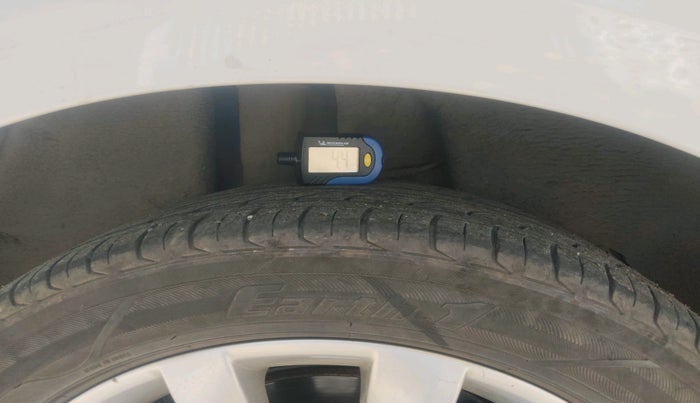 2017 Skoda Octavia L&K 1.8 TSI AT, Petrol, Automatic, 1,39,707 km, tyre