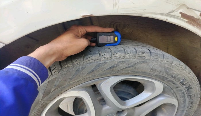 2018 Hyundai Elite i20 ASTA 1.4 CRDI DUAL TONE, Diesel, Manual, 2,49,375 km, tyre