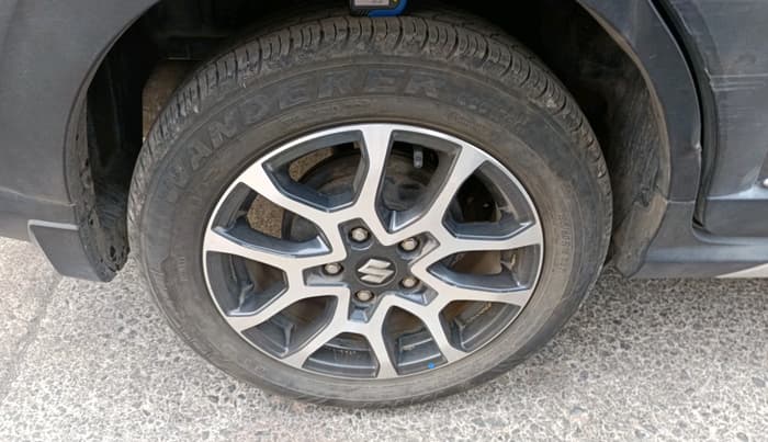 2025 Maruti XL6 ZETA AT, Petrol, Automatic, 9,942 km, tyre