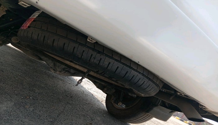 2018 Toyota Innova Crysta 2.4 VX 8 STR, Diesel, Manual, 1,45,566 km, tyre