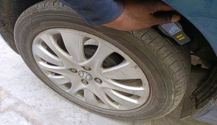 2016 Maruti Baleno ALPHA DIESEL 1.3, Diesel, Manual, 1,73,114 km, tyre