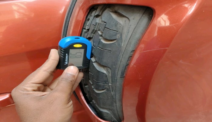 2015 Mahindra TUV300 T8, Diesel, Manual, 47,113 km, tyre