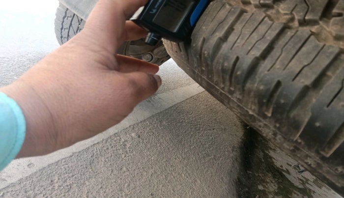 2023 Toyota Fortuner 4X2 AT 2.8 DIESEL, Diesel, Automatic, 25,266 km, tyre