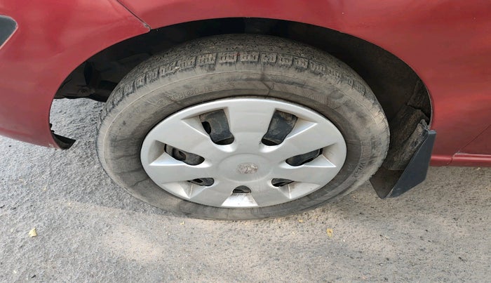 2011 Hyundai Santro Xing GLS LPG, Petrol, Manual, 1,31,846 km, tyre