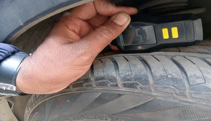 2017 Maruti IGNIS ZETA 1.3 AMT, Diesel, Automatic, 60,288 km, tyre