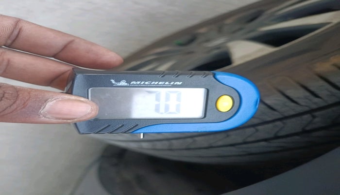 2019 Maruti S Cross ALPHA 1.3, Diesel, Manual, 94,368 km, tyre