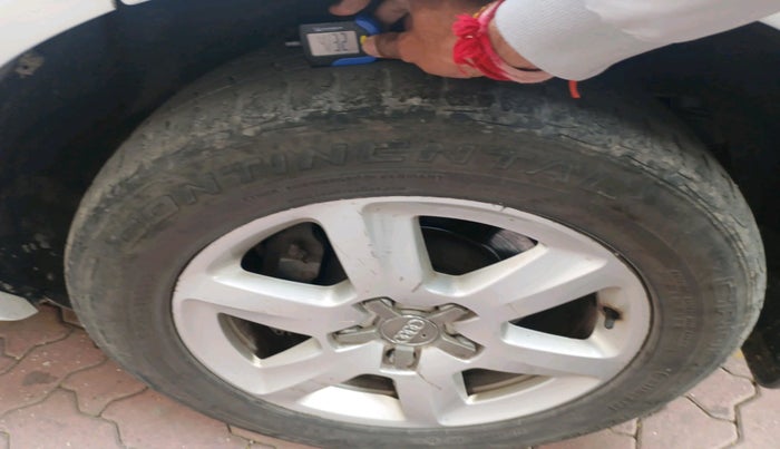 2014 Audi Q7 35 TDI PREMIUM PLUS, Diesel, Automatic, 1,32,288 km, tyre