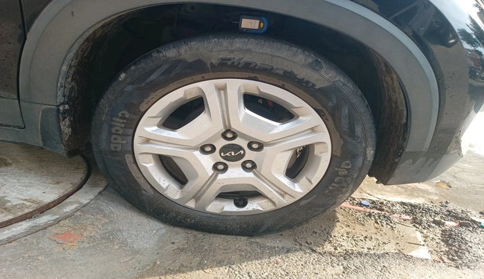 2023 KIA SONET HTK PLUS 1.5 IMT, Diesel, Manual, 48,616 km, tyre