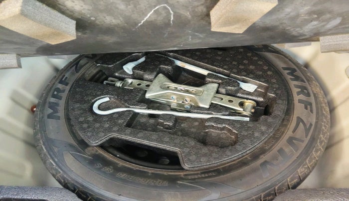 2017 Maruti Ciaz VDI+ SHVS, Diesel, Manual, 85,208 km, tyre