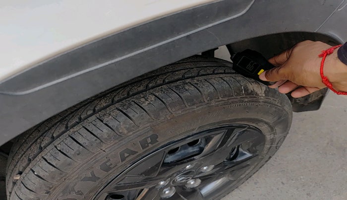 2024 Hyundai VENUE S 1.2, Petrol, Manual, 8,535 km, tyre