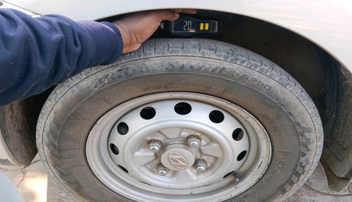 2011 Hyundai Eon ERA, Petrol, Manual, 87,047 km, tyre