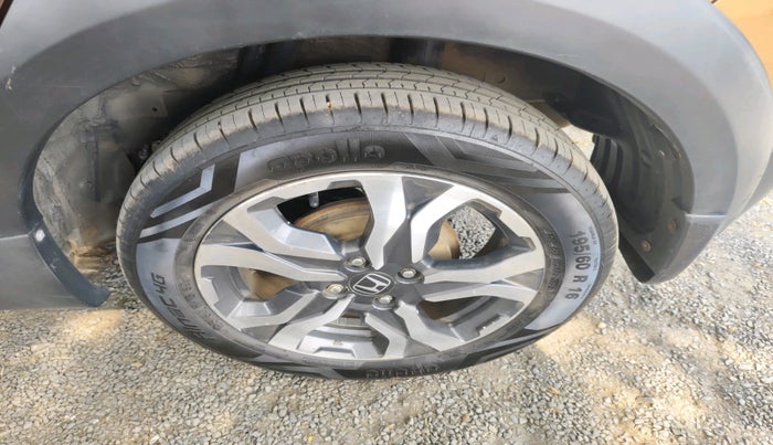 2017 Honda WR-V 1.2L I-VTEC VX MT, Petrol, Manual, 91,732 km, tyre