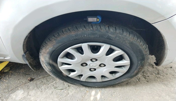 2011 Hyundai i20 MAGNA 1.4 CRDI, Diesel, Manual, 1,31,342 km, tyre