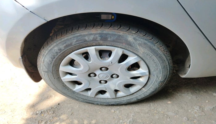 2011 Hyundai i20 MAGNA 1.4 CRDI, Diesel, Manual, 1,31,342 km, tyre