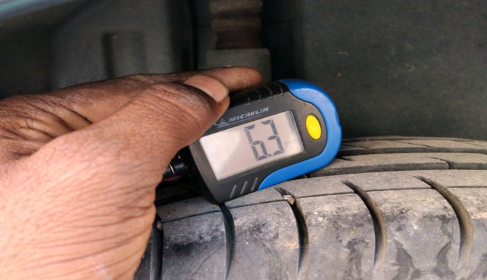 2012 Maruti Swift Dzire VDI, Diesel, Manual, 1,22,557 km, tyre