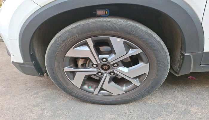 2022 KIA SONET HTX ANNIVERSARY EDITION 1.5, Diesel, Manual, 67,548 km, tyre