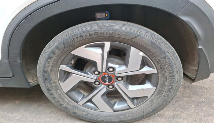 2022 KIA SONET HTX ANNIVERSARY EDITION 1.5, Diesel, Manual, 67,548 km, tyre