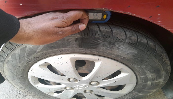 2012 Hyundai i10 MAGNA 1.2, Petrol, Manual, 27,590 km, tyre