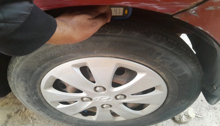 2012 Hyundai i10 MAGNA 1.2, Petrol, Manual, 27,590 km, tyre