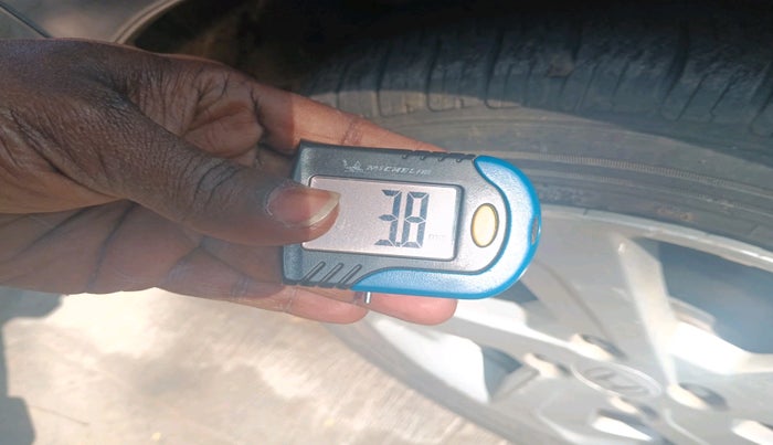 2016 Honda City 1.5L I-VTEC VX CVT, Petrol, Automatic, 77,131 km, tyre