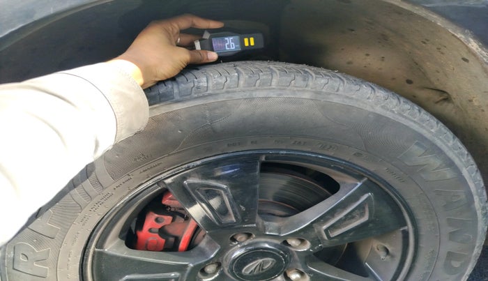 2014 Mahindra XUV500 W8, Diesel, Manual, 70,779 km, tyre