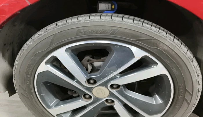 2020 Tata ALTROZ XZ PETROL, Petrol, Manual, 37,455 km, tyre