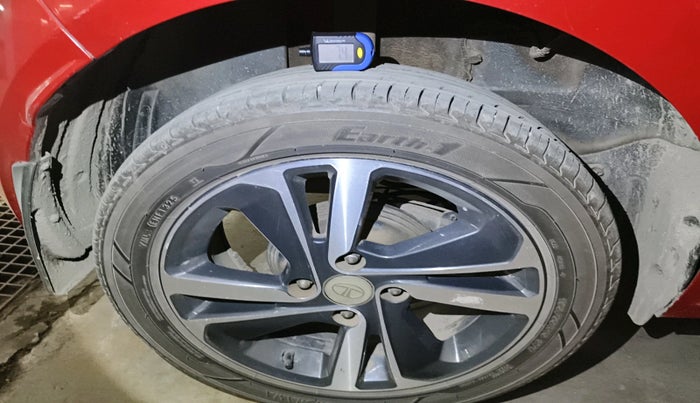 2020 Tata ALTROZ XZ PETROL, Petrol, Manual, 37,455 km, tyre