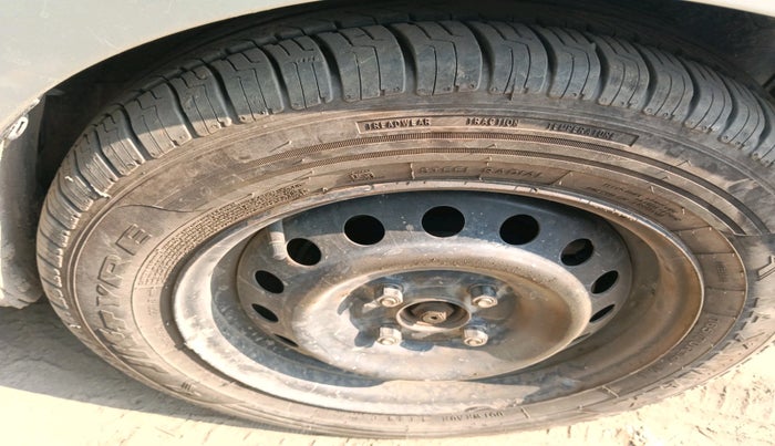 2016 Maruti Celerio ZXI AMT, Petrol, Automatic, 39,175 km, tyre