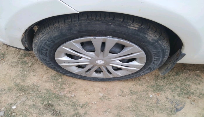 2016 Tata Zest XE 75PS DIESEL, Diesel, Manual, 85,361 km, tyre