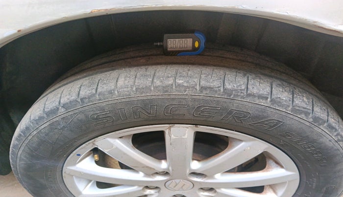 2011 Maruti SX4 ZDI, Diesel, Manual, 1,20,625 km, tyre