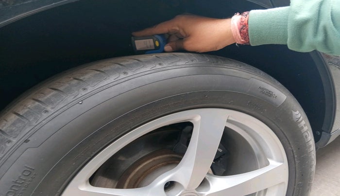 2020 Porsche Macan BASE, Petrol, Automatic, 20,657 km, tyre