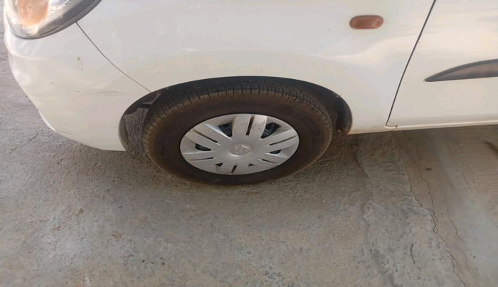 2020 Maruti Alto LXI CNG, CNG, Manual, 77,046 km, tyre