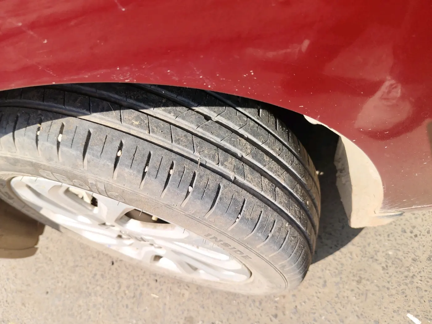 2023 Maruti Baleno ZETA 1.2 AGS, Petrol, Automatic, 36,000 km, tyre