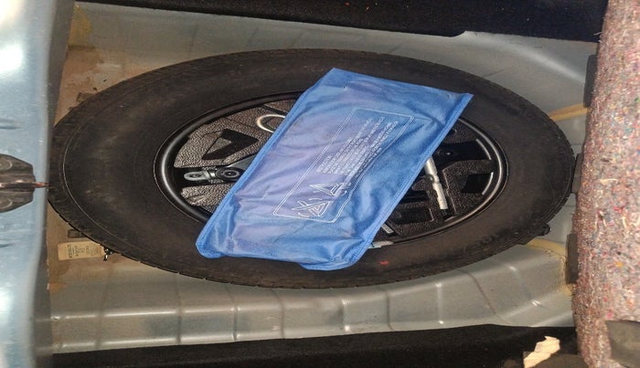 2022 Tata PUNCH CREATIVE  AMT, Petrol, Automatic, 53,000 km, tyre