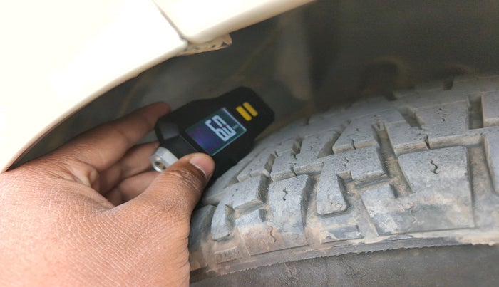 2013 Ford Ecosport TITANIUM 1.5L DIESEL (OPT), Diesel, Manual, 1,13,322 km, tyre