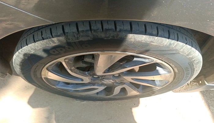 2019 Maruti Baleno ZETA PETROL 1.2, Petrol, Manual, 16,846 km, tyre