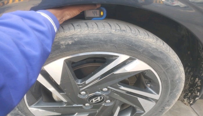 2022 Hyundai NEW I20 ASTA (O) 1.2 MT, Petrol, Manual, 45,723 km, tyre