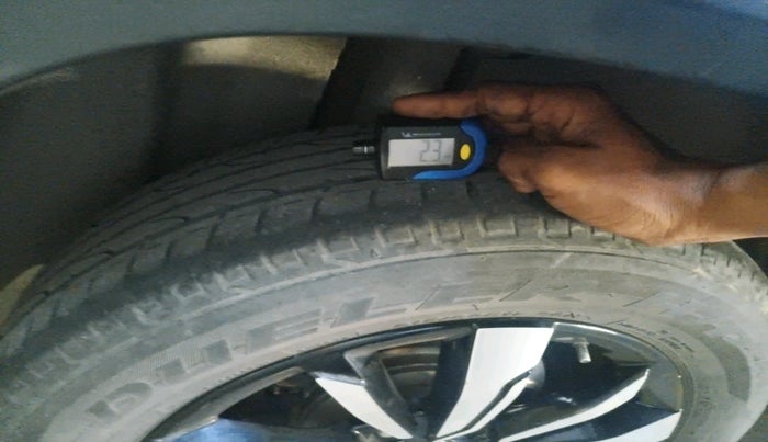 2020 MG HECTOR SHARP 2.0 DIESEL, Diesel, Manual, 1,06,097 km, tyre