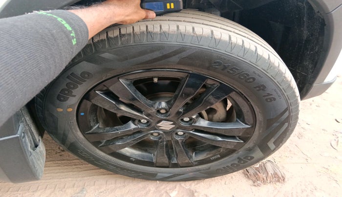 2019 Maruti Vitara Brezza ZDI, Diesel, Manual, 28,405 km, tyre