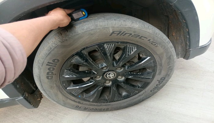 2022 Toyota URBAN CRUISER HIGH GRADE AT, Petrol, Automatic, 41,627 km, tyre