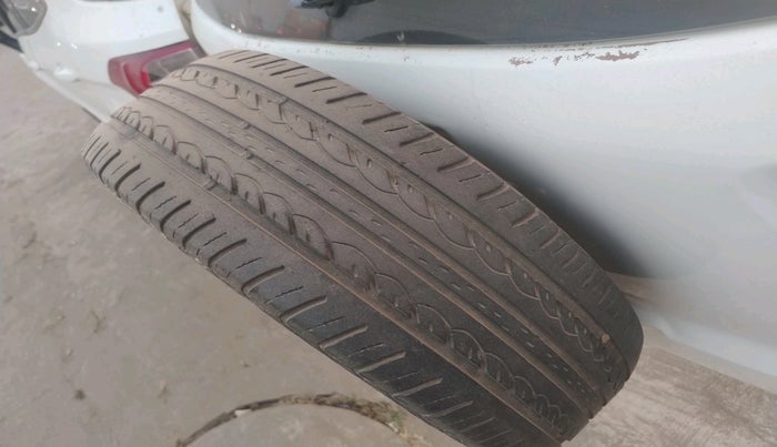 2017 Ford Ecosport TITANIUM 1.5L DIESEL, Diesel, Manual, 1,25,014 km, tyre