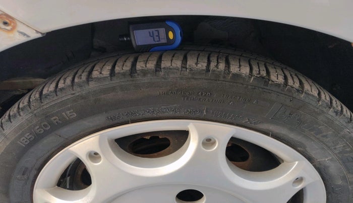 2011 Tata Manza AURA ABS SAFIRE, Petrol, Manual, 12,345 km, tyre