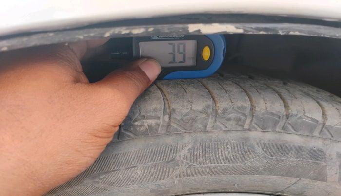 2019 Tata Tiago XZA PETROL, Petrol, Automatic, 91,490 km, tyre