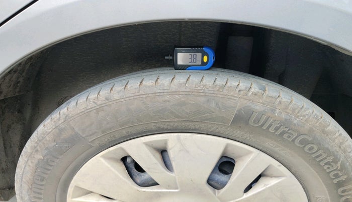 2012 Maruti Swift VDI, Diesel, Manual, 1,32,978 km, tyre