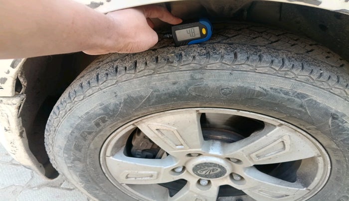 2013 Mahindra XUV500 W8, Diesel, Manual, 1,24,118 km, tyre