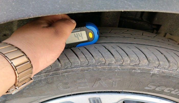 2017 Tata NEXON XM PETROL, Petrol, Manual, 69,618 km, tyre