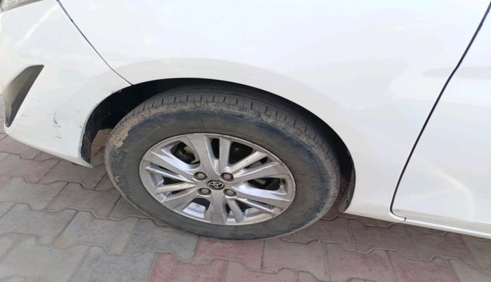 2019 Toyota YARIS G CVT, Petrol, Automatic, 1,22,547 km, tyre